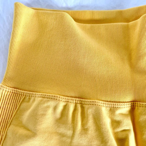MAYROUND Seamless High Rise Yellow Bike Shorts - Picture 3 of 6